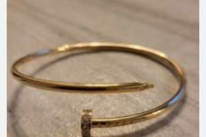 How To Wear Cartier Juste Un Clou Bracelet & How To Fix It If I found it Bending Or Slant ?