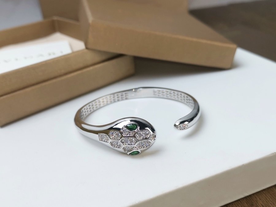 s-786061-bvlgari-bracelet.jpg
