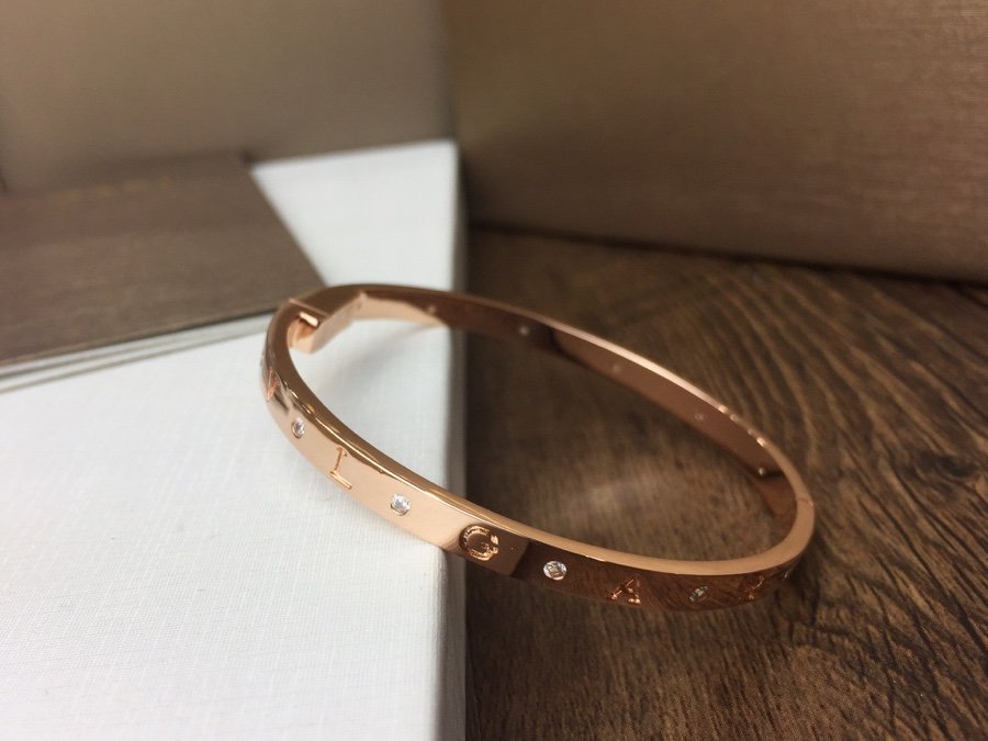 s-788756-bvlgari-bracelet.jpg