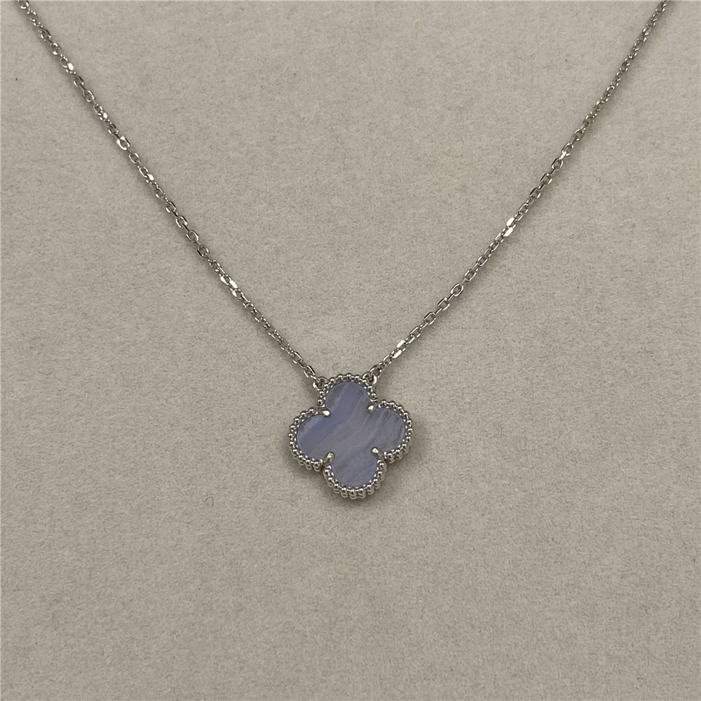 Replica Van Cleef Arpels Vintage Alhambra Pendant 18K White Gold Chalcedony