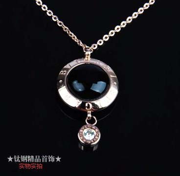 Blvgari Charms Necklace in 18kt Pink Gold with Black Onyx