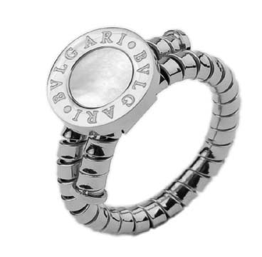 Bvlgari Ring in 18kt White Gold with White Mother of Pearl