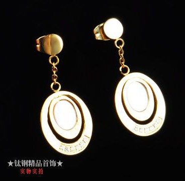 Bvlgari Earrings in 18kt Yellow Gold  and Pave Diamonds