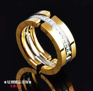 Bvlgari Ring in Yellow Gold