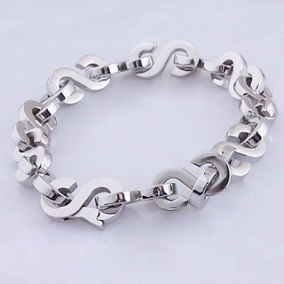 Cartier Bracelet in 18k White Gold