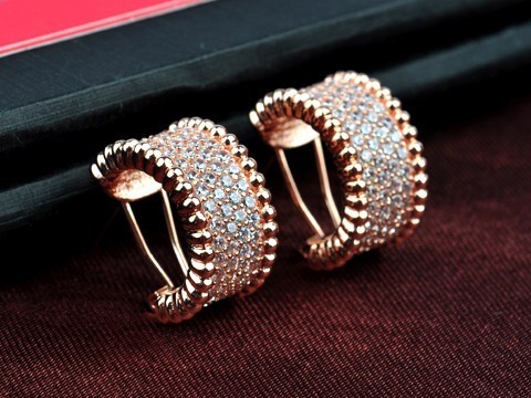 Van Cleef & Arpels Perlee Diamonds Earrings in 18kt Yellow Gold with Pave Diamonds