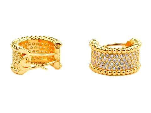 Van Cleef & Arpels Perlee Diamonds Earrings in 18kt White Gold with Pave Diamonds