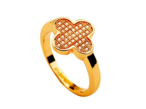 Van Cleef & Arpels Perlee Ring in 18kt Yellow Gold with Pave Diamonds