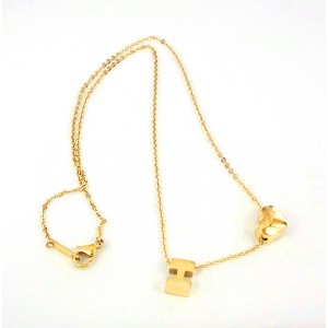 Hermes H logo with heart cham necklace,18K yellow gold