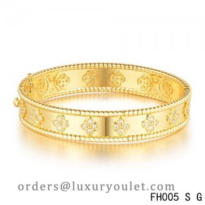 Van Cleef & Arpels Perlee Clover Bracelet,Yellow Gold,Small Model