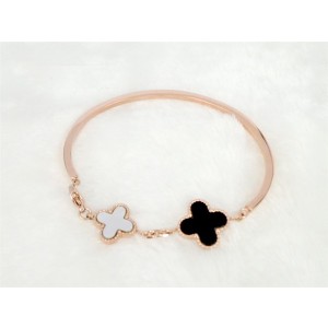 Van Cleef & Arpels Vintage Alhambra Bracelet, 2 Motifs, Pink Gold 