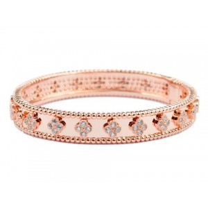 Van Cleef & Arpels Perlee Clover Bracelet in 18kt Pink Gold with Diamonds